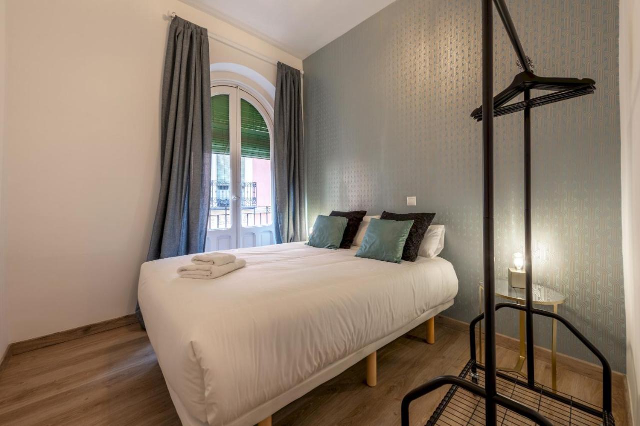מדריד 3 Bedrooms 1 Bathroom Furnished - Lavapies- Mintystay מראה חיצוני תמונה