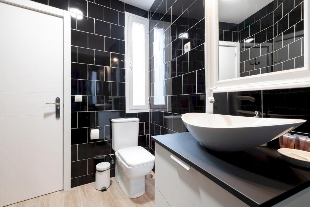 מדריד 3 Bedrooms 1 Bathroom Furnished - Lavapies- Mintystay מראה חיצוני תמונה